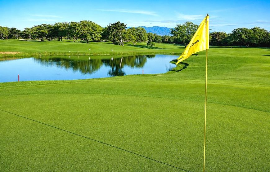 Ewa Beach Golf 18-Hole Round & Hotel Pickup Service