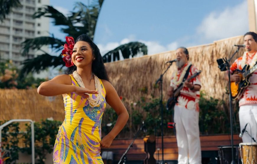 Paina Waikiki Luau at Waikiki Beach Marriott