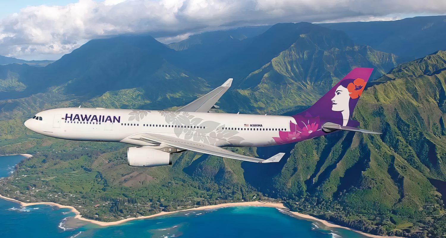 A Hawaiian Airlines aircraft on an interisland route